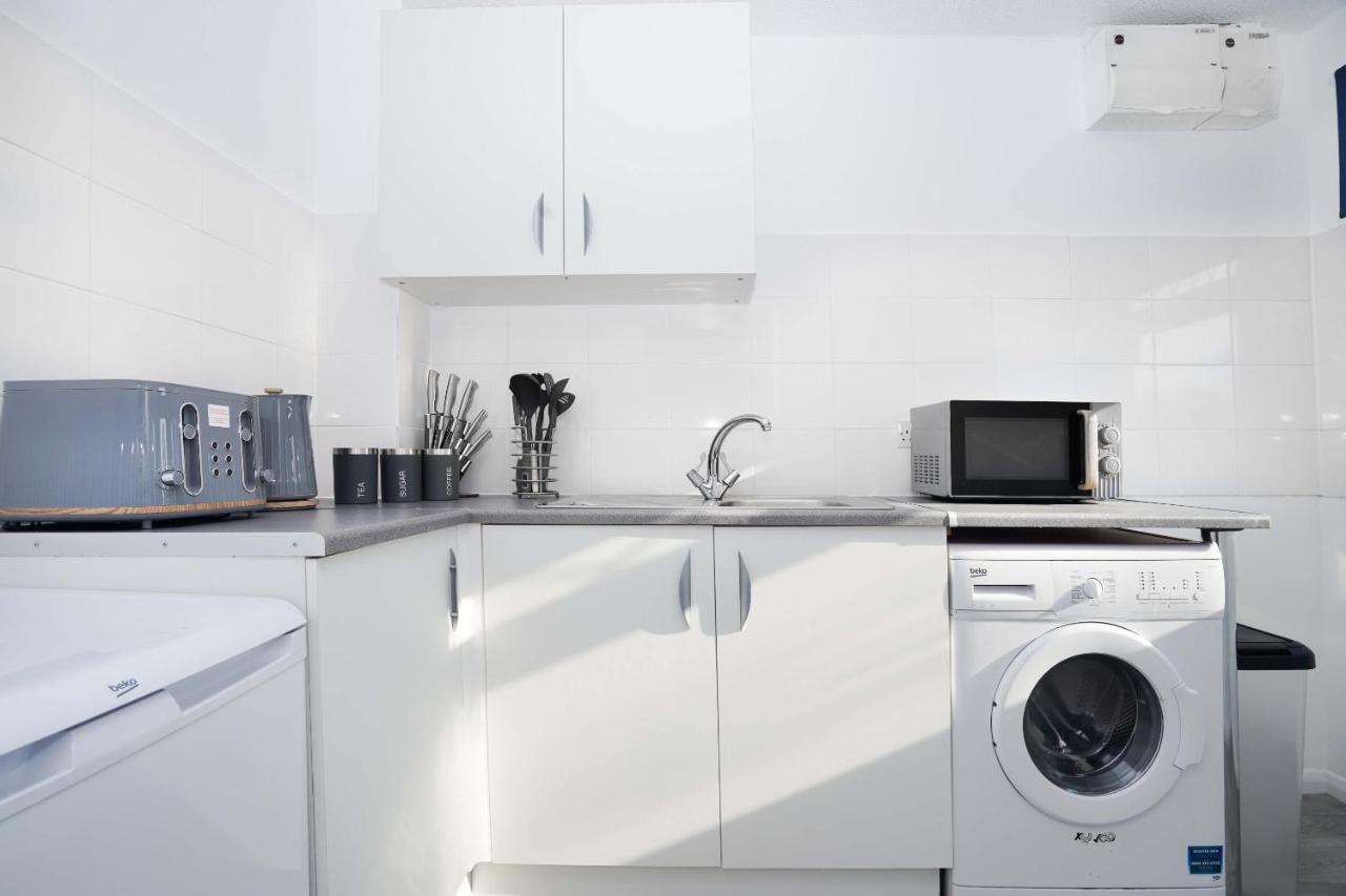 Springland Close Ипсуич Екстериор снимка